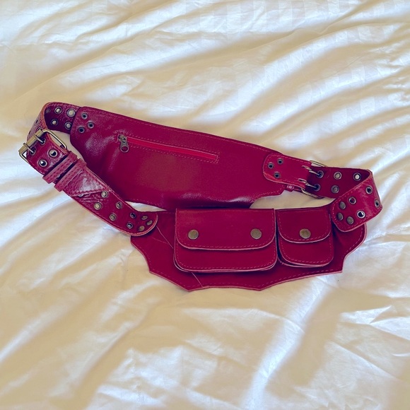 Handbags - 🩷HP🩷 Red Leather Festival Belt Bag, 6 pockets Adj 34” - 38”
